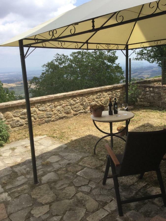 MontefollonicoLa Fraternita别墅 外观 照片